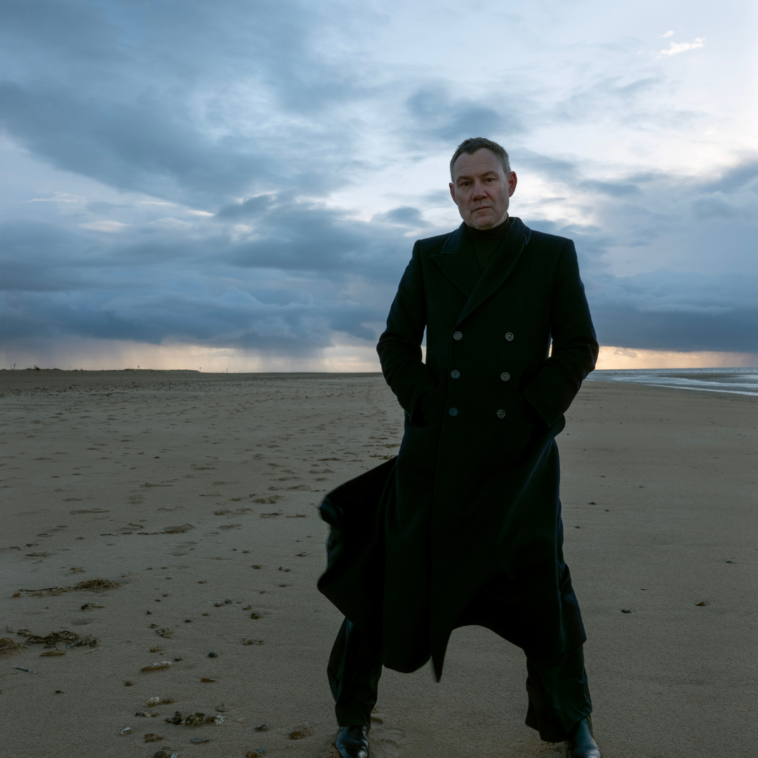 David Gray, recipient of the Best Male Award sponsored by AEG Presents